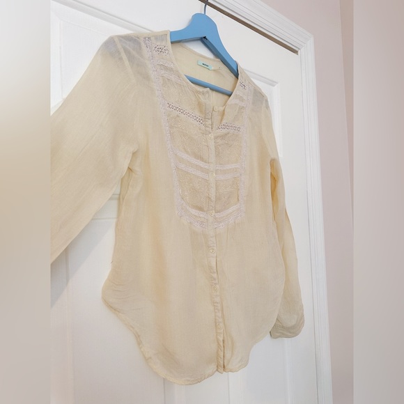 Size Small Kimchi Blue Boho Cream Blouse with Embroidery from Urban Outfitters. - Picture 5 of 5